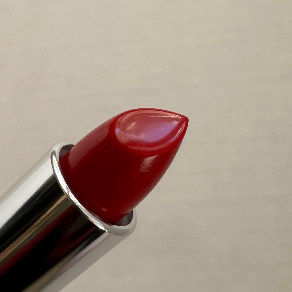 Brand new - Clinique lipstick in Cherry Pop 08 - Picture 5 of 6